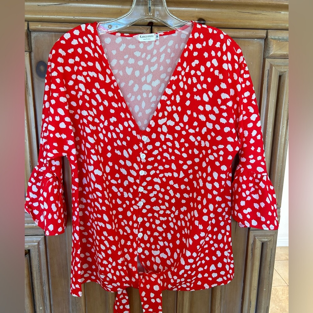 Kancystore v neck, button down tie front 3/4 sleeve blouse, red/white, size M